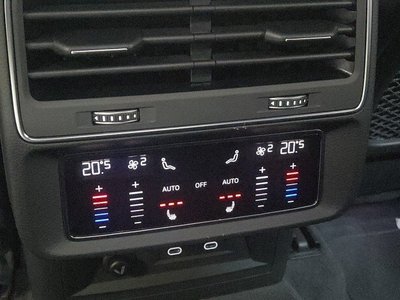 2023 AUDI Q8 缩略图 12