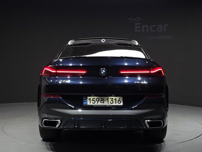 2022 BMW X6 — фото 3