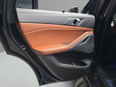 2022 BMW X6 — миниатюра 15