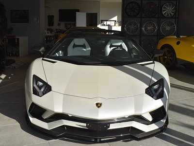 LAMBORGHINI AVENTADOR ROADSTER - 4