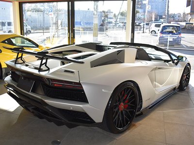 LAMBORGHINI AVENTADOR ROADSTER - 6