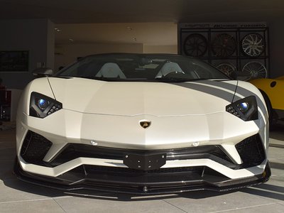 LAMBORGHINI AVENTADOR ROADSTER - 3