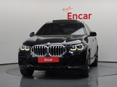 2022 BMW X6 照片 2
