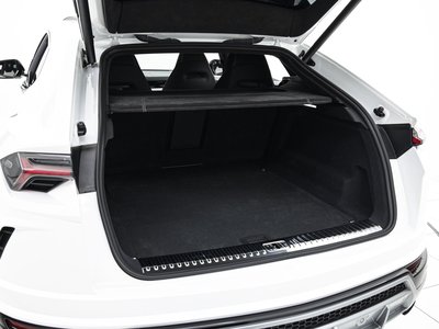 LAMBORGHINI URUS - 9