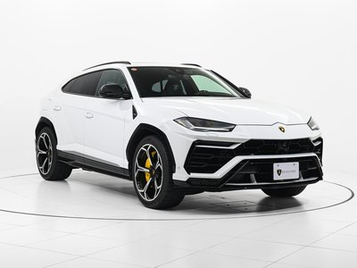 LAMBORGHINI URUS - 1