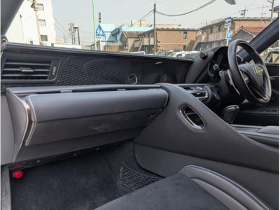 صورة مصغرة 30 لـ 2018 Lexus LC