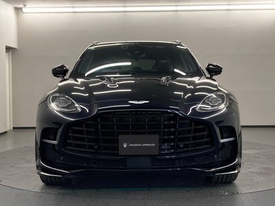 ASTON MARTIN DBX - 6