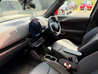 صورة 20 لـ 2025 MINI COOPER ACE MAN