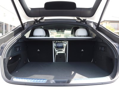 2026 Mercedes-BENZ GLC — миниатюра 18