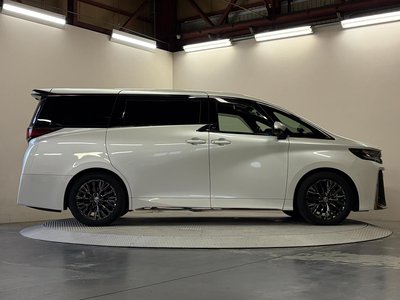 صورة مصغرة 28 لـ 2024 Toyota VELLFIRE