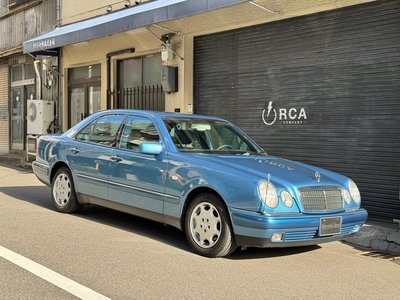 MERCEDES-BENZ E-CLASS - 2