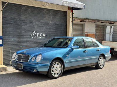 MERCEDES-BENZ E-CLASS - 3