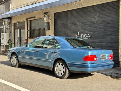MERCEDES-BENZ E-CLASS - 7