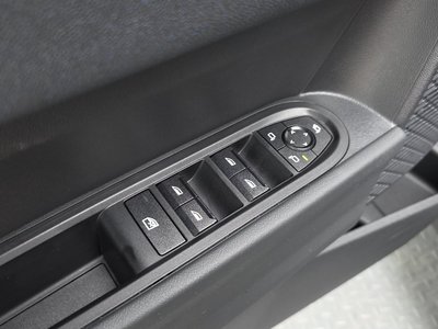 صورة مصغرة 27 لـ 2025 MINI COOPER C