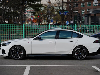 BMW I5 - 2