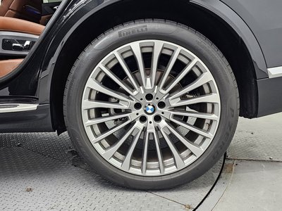 صورة 8 لـ 2024 BMW X7