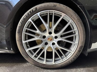 PORSCHE PANAMERA - 8