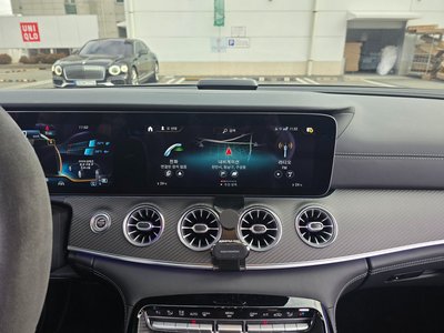 MERCEDES-BENZ GT AMG - 10