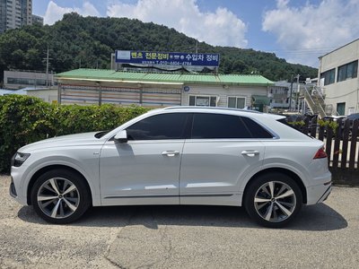2021 AUDI Q8 照片 4