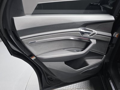 صورة مصغرة 15 لـ 2022 AUDI E-TRON