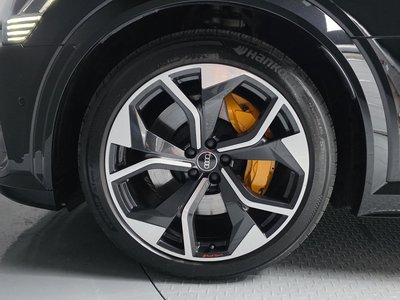 صورة 6 لـ 2022 AUDI E-TRON