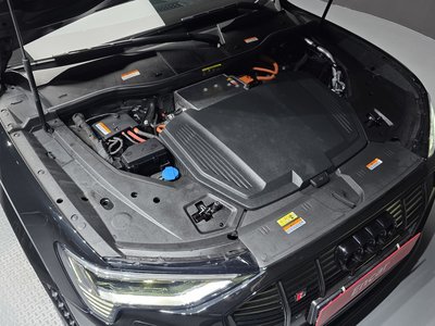 صورة 7 لـ 2022 AUDI E-TRON