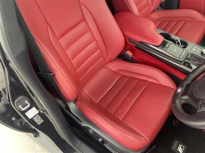 2021 Lexus IS 缩略图 32