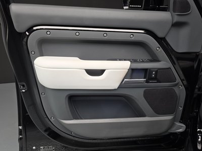 2025 LAND Rover DEFENDER 缩略图 14