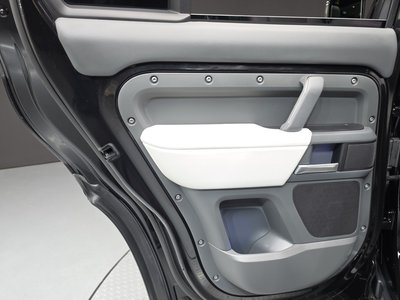 2025 LAND Rover DEFENDER 缩略图 15