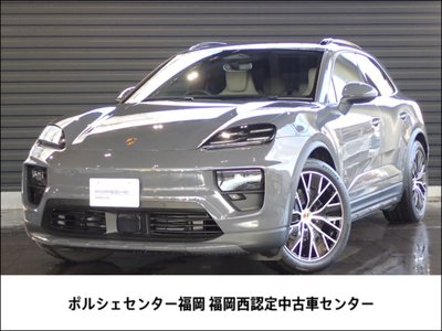 PORSCHE MACAN - 1