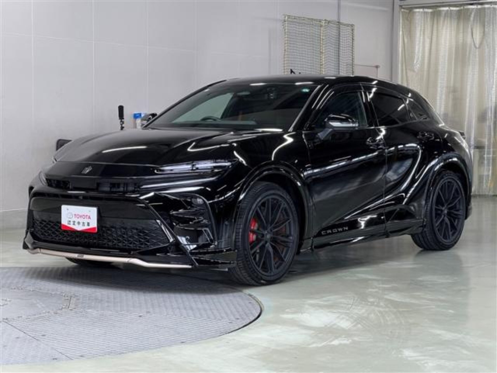 TOYOTA CROWN SPORT - View 1