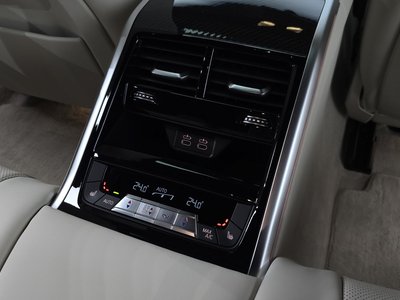 2025 BMW 8 SERIES 缩略图 25