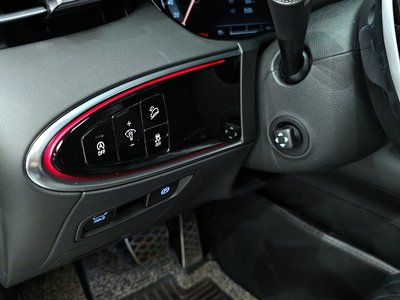 صورة مصغرة 16 لـ 2023 Genesis GV70