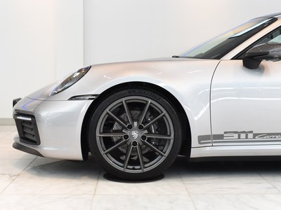 PORSCHE 911 - 8
