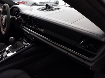 PORSCHE 911 - 4