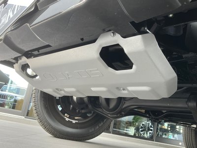 TOYOTA LAND CRUISER 70 - 5