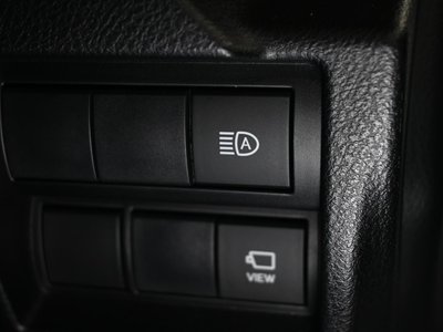 2020 Lexus IS — миниатюра 34