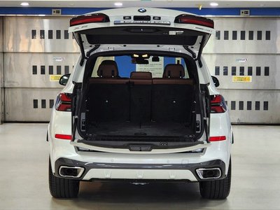 2025 BMW X5 — миниатюра 20