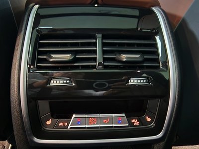 2025 BMW X5 — миниатюра 19