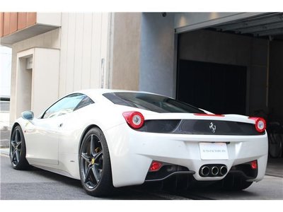 2013 FERRARI 458 ITALIA — миниатюра 13