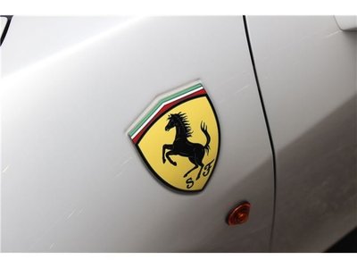 2013 FERRARI 458 ITALIA — миниатюра 30