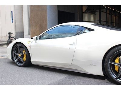 2013 FERRARI 458 ITALIA — миниатюра 17