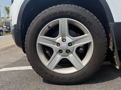 LAND ROVER DEFENDER - 2