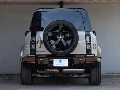 LAND ROVER DEFENDER - 6