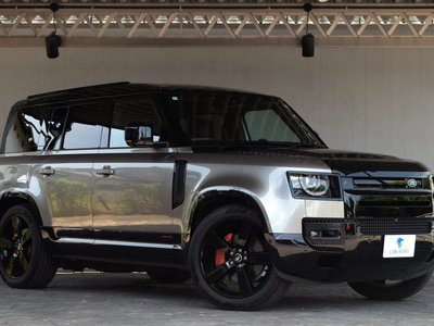 LAND ROVER DEFENDER - 2