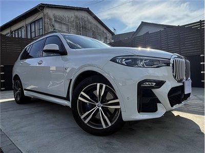 2022 BMW X7 photo 4