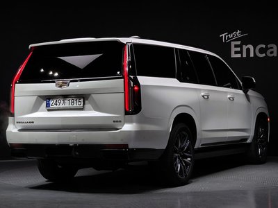 CADILLAC ESCALADE 5TH GENERATION - 3