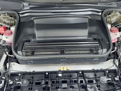 MERCEDES-BENZ EQS - 7