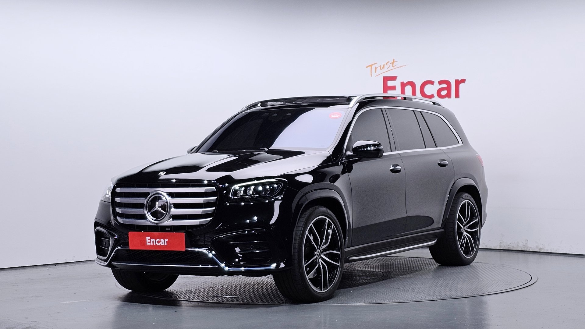 MERCEDES-BENZ GLS - View 1