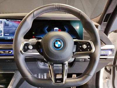 2025 BMW I7 — миниатюра 45